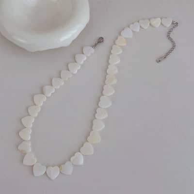 Trendy White Love Heart Shell Beaded Silver Plated Choker Necklace detail 6