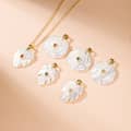 Design Natural Gemstone Shell and Zircon Flower and Leaf 18K Gold Plated Pendant Necklace for Weddings Parties 1