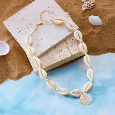 Handmade Simple Gold Shell Pearl Pendant Necklace Fashion Summer Beach Hand-Woven Sea Conch Necklace detail 4