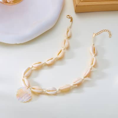 Handmade Simple Gold Shell Pearl Pendant Necklace Fashion Summer Beach Hand-Woven Sea Conch Necklace detail 5