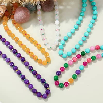 Unique Plastic Resin Beaded Necklace Fashion New Design Stacked Necklace Accessories with Rainbow Color detail 1
