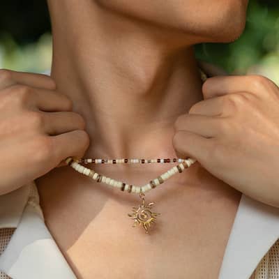 Simple Fashion Handmade Seed Bead Choker Trendy Ivory Wood Coconut Necklace With Gold Sun Charm Summer Men's Hip-Hop Jewelry detail 4