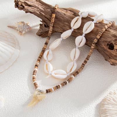 Trendy Hand Woven Ocean Puka Shell Choker Fashion Coconut Wood Beaded Fake Shark Tooth Charm Necklace detail 6