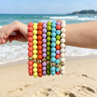 Round Geometric Acrylic Beaded Necklace, Bohemian Detachable Heart Pendant detail 2