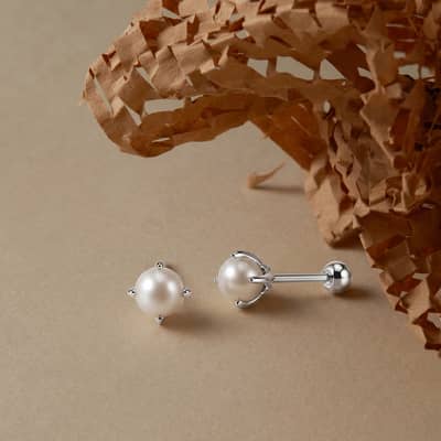 925 Sterling Silver Screw-Back Natural Freshwater Pearl Small Dainty Stud Earrings detail 2