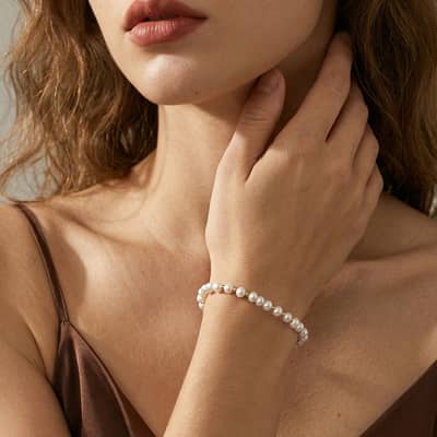 Adjustable 925 Sterling Silver Natural Freshwater Pearl Bracelet, Dainty Elegant Pearl Chain detail 3