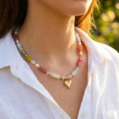 Natural Stone and Freshwater Pearl Necklace with Gold Heart Pendant, Stainless Steel detail 2
