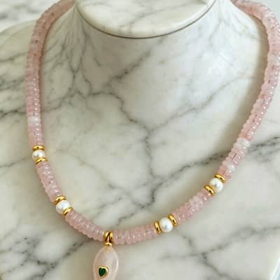 Natural Stone and Freshwater Pearl Fish Pendant Choker, 18K Gold, Boho detail 1