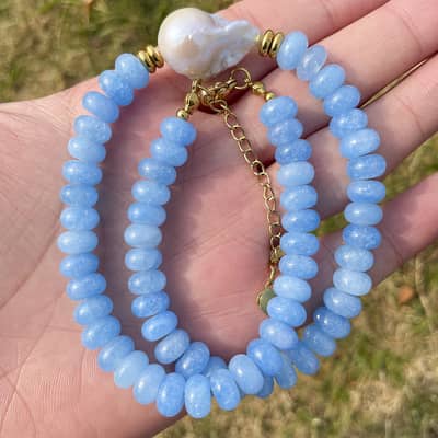 Bohemian Blue Natural Stone and Baroque Pearl Pendant Necklace, 18K Gold detail 1