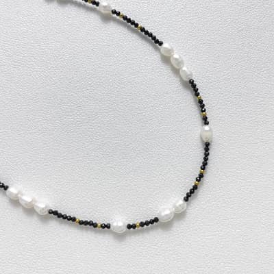 Freshwater Pearl and Black Natural Stone Bead Choker, 18K Gold Stainless Steel, Boho detail 2