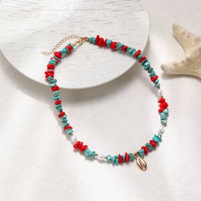 Fashion New Natural Irregular Blue Red Agate Pearl Beaded Choker Boho Handmade Gold Ocean Cowrie Seashell Charm Necklace detail 2