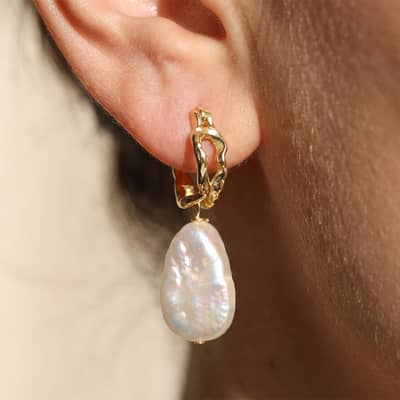 925 Sterling Silver Natural Freshwater Baroque Pearl Irregular Hoop Dangle Earrings detail 4