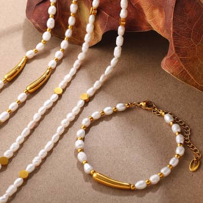 Minimalist Baroque Freshwater Pearl Bracelet Necklace Set Waterproof Stainless Steel Handmade detail 5
