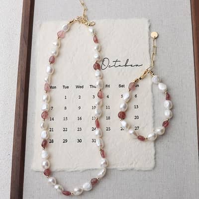 Strawberry Crystal Baroque Pearl Necklace Creative Design Beaded Bracelet Set detail 2