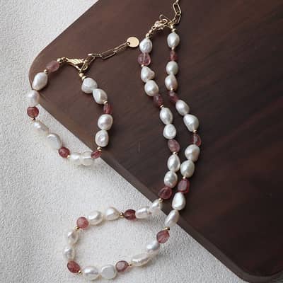 Strawberry Crystal Baroque Pearl Necklace Creative Design Beaded Bracelet Set detail 4