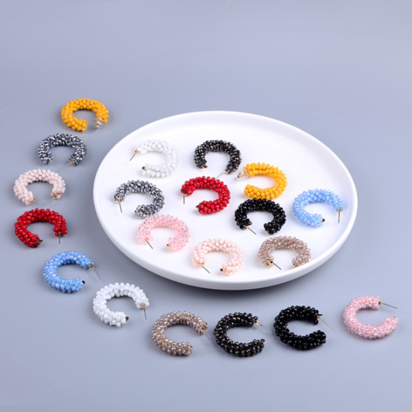Fashion Womens Luxury Moon Stud Earrings c Shape Jewelry Handmade Seed Beads Statement Crystal Beaded Hoop Earrings for Girls