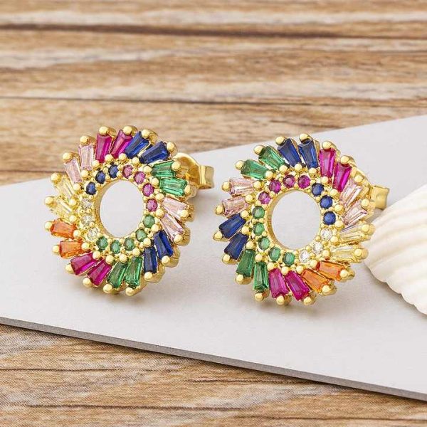 New Fashion Flower Shape Rhinestones Stud Earrings Women Shine Luxury Inlay Crystal Fine Wedding Party Jewelry Charm Gift