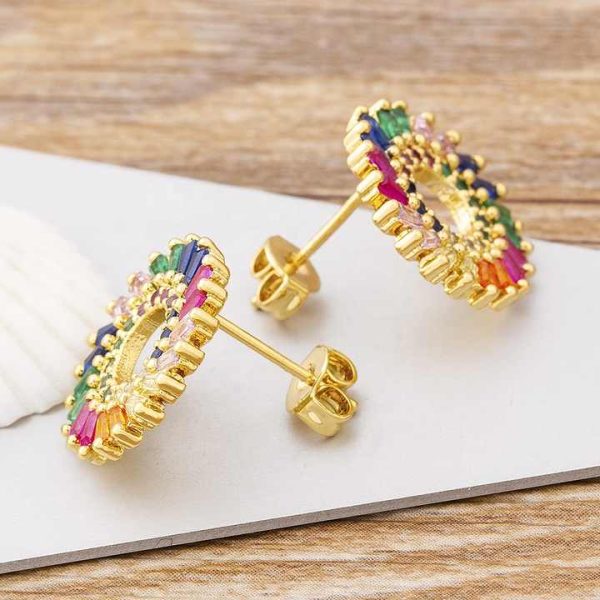New Fashion Flower Shape Rhinestones Stud Earrings Women Shine Luxury Inlay Crystal Fine Wedding Party Jewelry Charm Gift