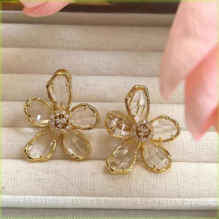 Unique Design Exaggerated Crystal Flower Big Earrings Temperament Summer Small Fragrance Flower Sterling Silver Stud Earrings