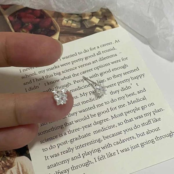 Korean Fashion INS Pure S925 Sterling Silver Shiny Zircon Crystal Star Shape Stud for Women Girls Jewelry