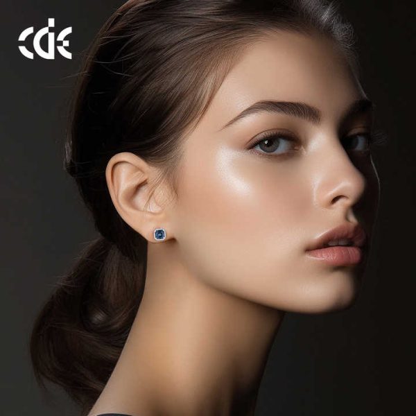 YE1883 Luxury Jewelry Women Earring 925 Sterling Silver With Square-Shaped Crystal Earring Rhoduim Plated Stud Earring
