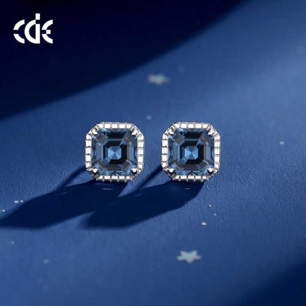 YE1883 Luxury Jewelry Women Earring 925 Sterling Silver With Square-Shaped Crystal Earring Rhoduim Plated Stud Earring