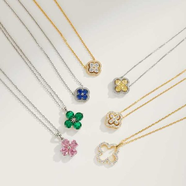 Fine Jewelry 925 Sterling Silver Lucky Crystal Four Leaf Clover Pendant Necklace for Women