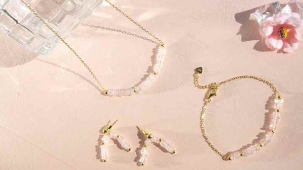 925 Sterling Silver Rose Quartz Pendant Necklace Trendy Unisex Jewelry with Crystal Chips