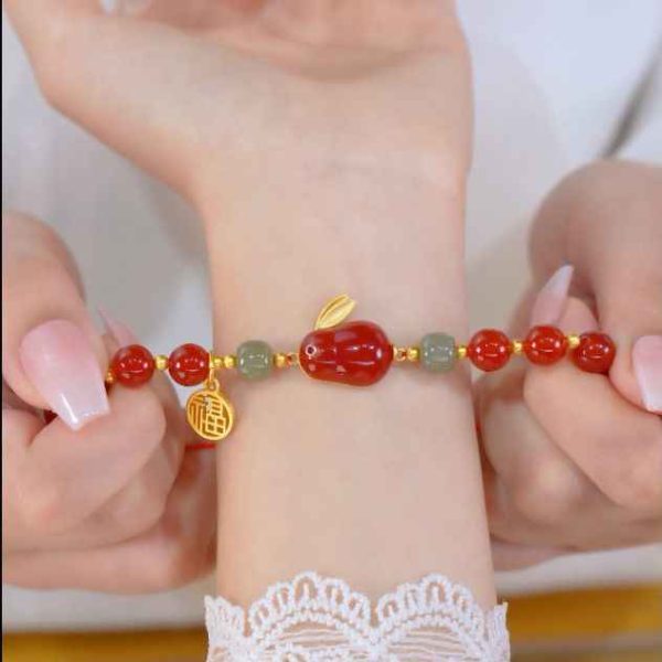 Fashion Imitation Jade Red Rabbit Bracelet Natural Crystal Gemstone Beads Gold Handmade Vintage Red Agate Bracelet