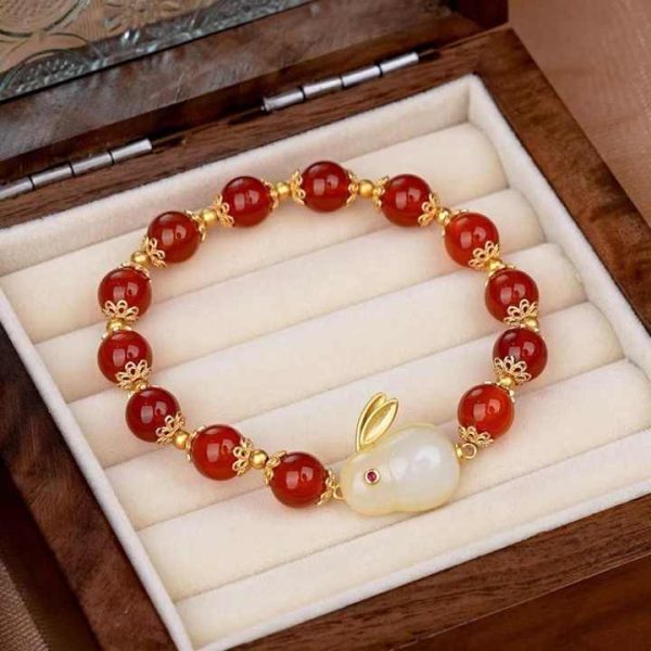 Fashion Sweet Strawberry Crystal Agate Beads Bracelet Double Layers Crystal Beads Bracelets With Rabbit Pendant Decor