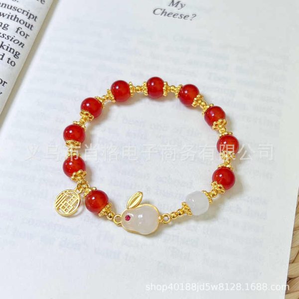 Fashion Sweet Strawberry Crystal Agate Beads Bracelet Double Layers Crystal Beads Bracelets With Rabbit Pendant Decor