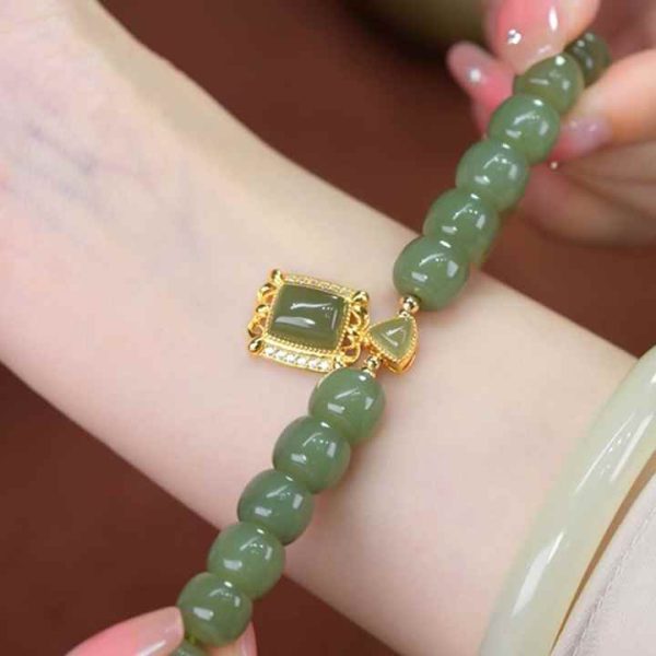 Wholesale Hot Sale Fashion Retro Jade Crystal Bracelet Female Lucky Jade Beaded Bracelet Temperature Pendant Jewelry