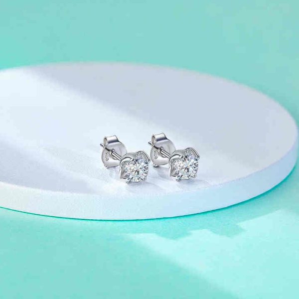 14k Yellow Gold 1 CT Moissanite Diamond Flower Stud Earrings Classic Style Rhodium Gold Made Sterling Silver 925
