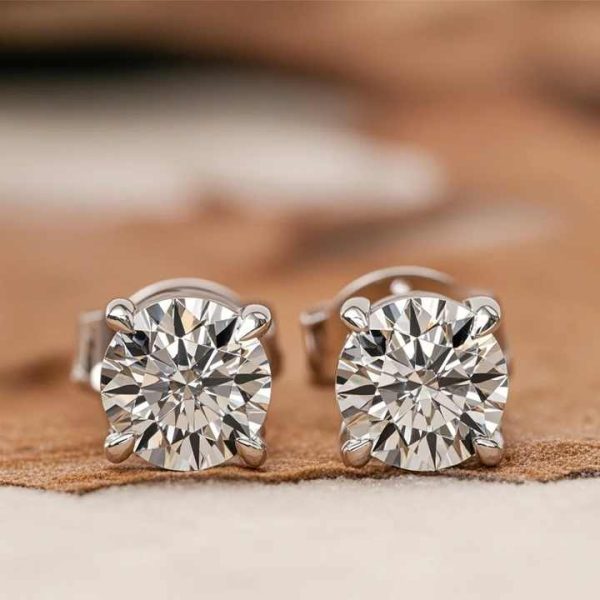 Linyin Custom Wholesale Lab Grown CVD Synthetic Diamond Classic K Gold Diamond Ear Studs Elegant Shiny Perfect for Wearing.