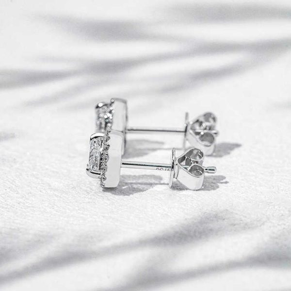 Staresgem 18K Yellow Gold Stud Earring 0.6ct DEF VS Lab Diamond Heart Shape with halo Style Anniversary Engagement Gift Stud