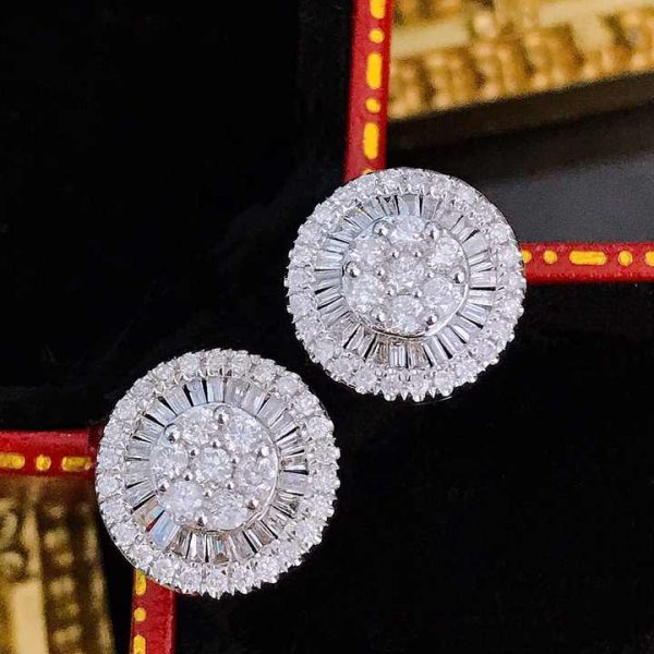 Wholesale Wedding Diamond Earrings 0.90ct 18kt Solid Gold Hypoallergenic Baguette Cut Cluster Personalized