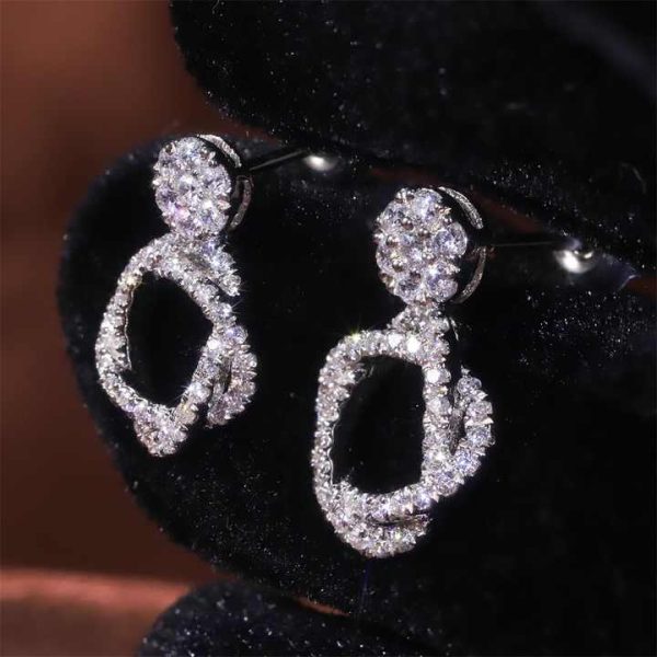 SU209 Abiding Double Clover Crossed Earrings Luxury Flower Pure White Gold Lab Created Diamond Geometry Women Stud Earrings