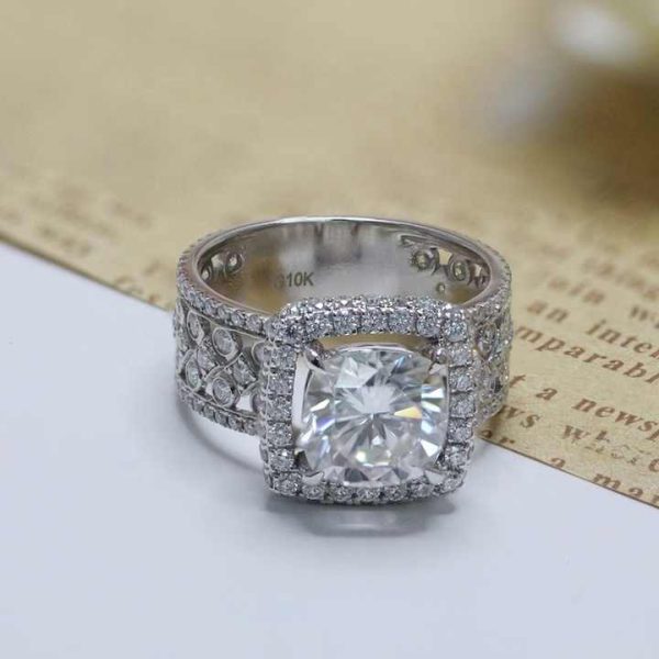 Luxury Custom Fine Jewelry 10K White Gold D VVS1 3CT Cushion Moissanite Diamond Engagement Wedding Ring