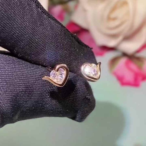 0.6ct VVS Heart-Shape Moissanite Stud Earrings 925 Sterling Silver Gold-Plated Jewelry Gift for Women