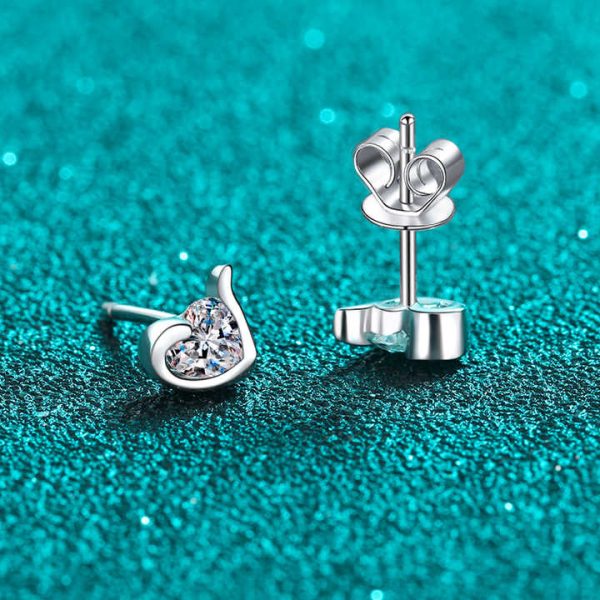 0.6ct VVS 925 Sterling Silver Heart-Shape Stud Earrings Gold-Plated Moissanite Diamond Jewelry Woman Gift