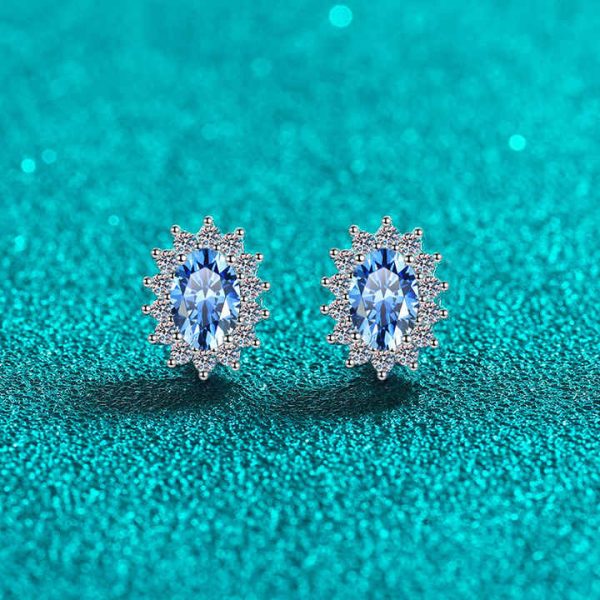 Luxury S925 Sterling Silver Women's Stud Earrings Fine Jewelry 50 Points Blue Moissanite for Valentine's Day Elegant Oval Design