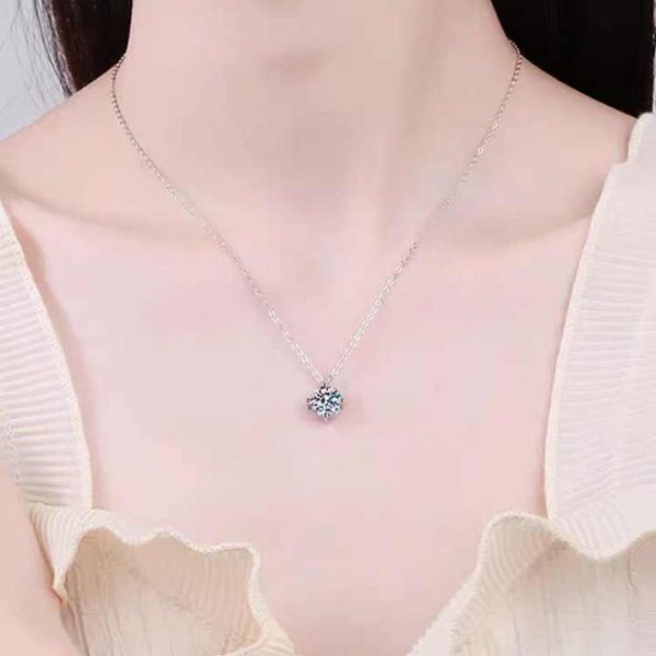Moissanite Diamond in Engagemoment Pendants Necklace Slide Is It D Jewlery & Moissanite Diamond