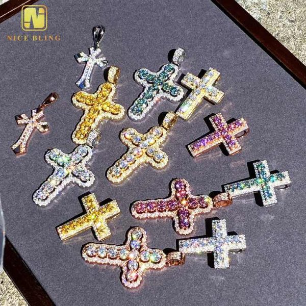 Ready to Ship Christmas Gift Colorful Moissanite Pendant 925 Silver Gold Plated Iced Out Pendant Moissanite Cross Pendant