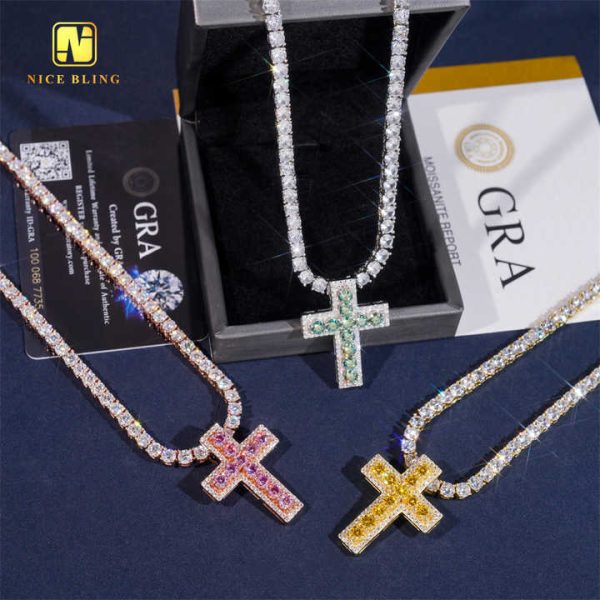 Ready to Ship Christmas Gift Colorful Moissanite Pendant 925 Silver Gold Plated Iced Out Pendant Moissanite Cross Pendant