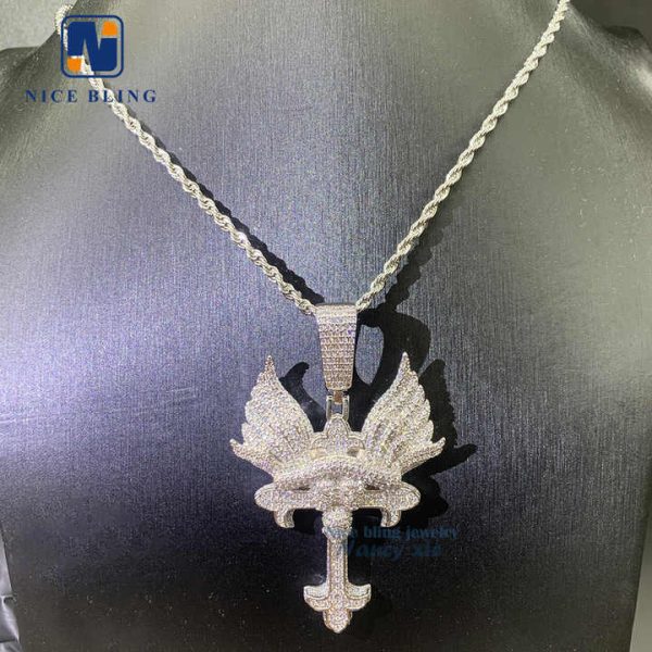 Hip Hop Jewelry Mens Iced Out Custom Designer Pendant 925 Sterling Silver VVS Moissanite Diamond Cross Pendant