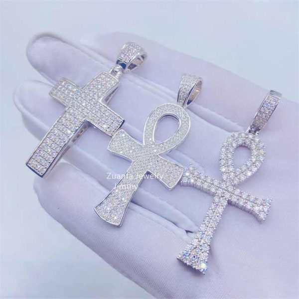 Iced Out Ready to Ship in Stock 925 Sterling Silver Moissanite Diamond Pendant Charm