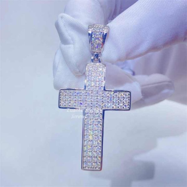 Iced Out Ready to Ship in Stock 925 Sterling Silver Moissanite Diamond Pendant Charm