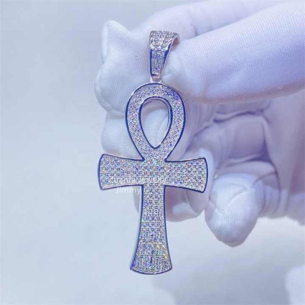 Iced Out Ready to Ship in Stock 925 Sterling Silver Moissanite Diamond Pendant Charm
