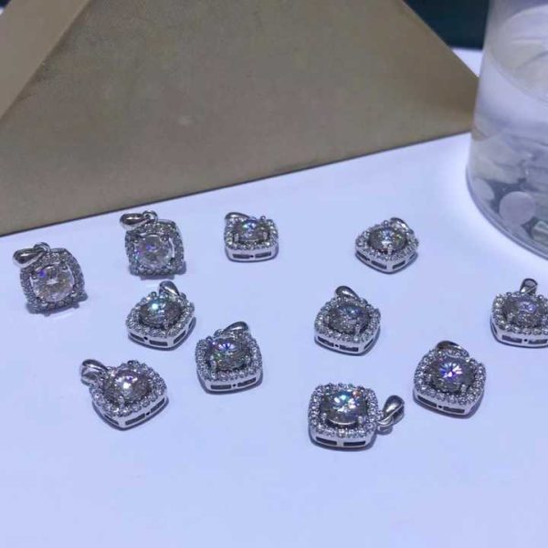 18k White Gold Moissanite Pendant Au750 Light Luxury Jewelry Moissanite Series Best-selling Factory Direct Sales