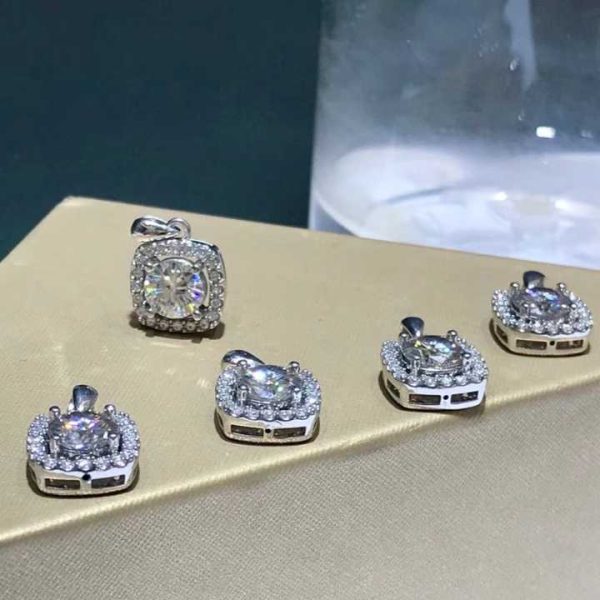 18k White Gold Moissanite Pendant Au750 Light Luxury Jewelry Moissanite Series Best-selling Factory Direct Sales